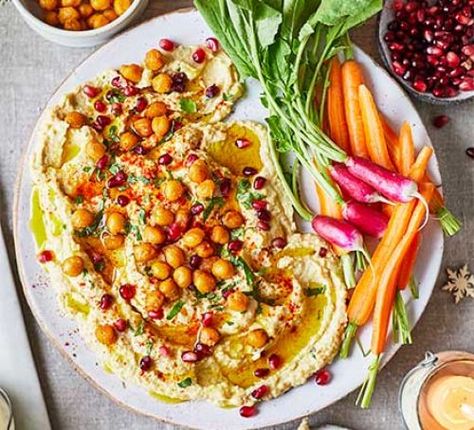 Luxury hummus Zucchini Tarte, Easy Hummus Recipe, Hummus Ingredients, Vegetarian Christmas, Garlic Hummus, Christmas Buffet, Food Buffet, Easy Hummus, Bbc Good Food