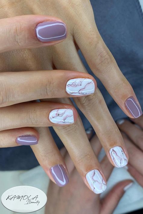 purple & white gel polish with marble design Purple And White Nail Art, Wedding Gel Nails, Cream Nail Art, White Gel Polish, Purple Gel Nails, Gel X Nails, X Nails, Classy Nail Art, Summer Gel Nails