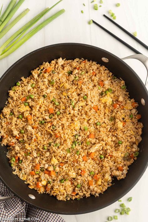 Ground Chicken Fried Rice - Easy Ground Chicken Fried Rice Ground Chicken Fried Rice, Chicken Fried Rice Recipes, Fried Rice Recipes, Chicken Fried Rice Easy, Outdoor Cooking Recipes, Grilled Seafood Recipes, Chicken Fried Rice Recipe, Chicken Tikka Masala Recipes, Gluten Free Main Dishes