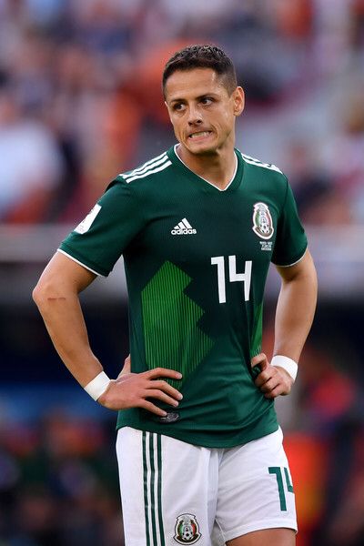 Javier Hernandez of Mexico in action at the 2018 World Cup Finals. Peach Nintendo, Chucky Lozano, World Cup Mexico, Javier Hernandez, Best Jersey, Bible History, James Rodriguez, World Cup Final, Soccer Player