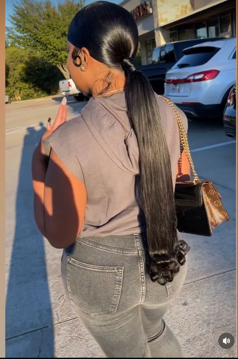 Classy Ponytail Hairstyles Black, Middle Part Ponytail Weave, Sleek Bun Black Women, Fishtail Braid Hairstyles Black Women, Sleek Ponytail Black Women, 2 Ponytail Hairstyles, Classy Ponytail, Ponytail Black Women, Cute Ponytail Styles