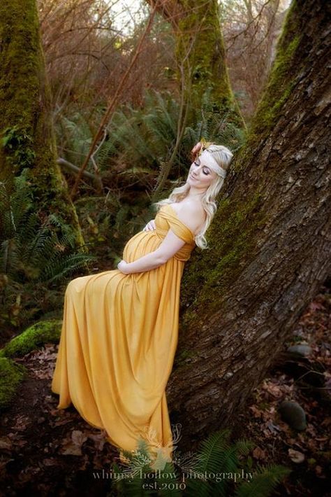 Pretty Maternity Pictures, Maternity Pictures Ideas Unique, Fantasy Maternity Shoot, Maternity Photography Unique, Whimsical Maternity Shoot, Unique Maternity Shoot, Unique Maternity Pictures, Maternity Photoshoot Outfit Ideas, Maternity Pictures Ideas