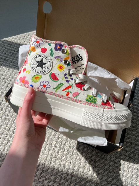 Fruit Converse, Preppy Converse, Patchy Jeans, Pattern Converse, Unique Converse, Converse Heels, Cute Converse Shoes, Cute Converse, Custom Shoes Diy