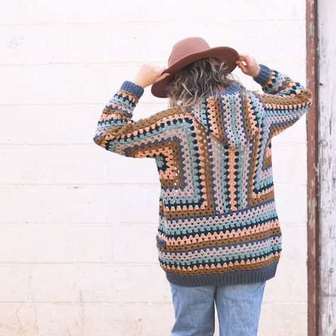 Woman with back to camera wearing a crochet hexagon cardigan. Crochet Campfire Cardigan, Campfire Cardigan Crochet Pattern, Hexagon Crochet Cardigan, Campfire Cardigan, Modern Cardigan, Hexagon Crochet, Make And Do Crew, Granny Pattern, Crochet For Beginners Blanket