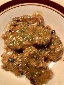 Swiss Steak Recipes Crockpot Cube Steak, Swisssteak Crockpot, Swiss Steak Recipes Crockpot, Slow Cooker Swiss Steak, November Meals, Beef Top Round Steak, Swiss Steak Recipes, Round Steak Recipes, Crockpot Steak