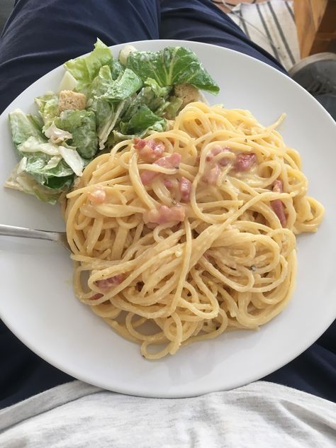 Spaghetti And Salad, Pasta Creamy, Spaghetti Salad, Homemade Spaghetti, Best Exercise, Spaghetti Carbonara, Healthy Lifestyle Food, Think Food, Fitness Advice