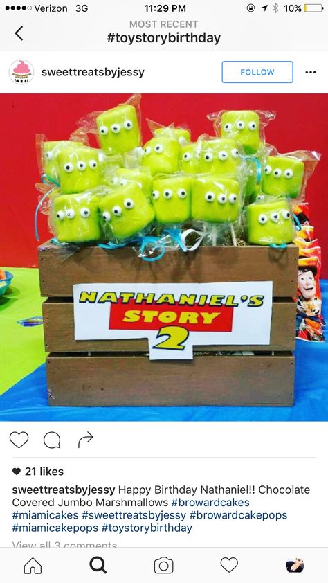 More Toys Story Cake, Buzz Lightyear Birthday Party, Buzz Lightyear Party, Buzz Lightyear Birthday, 4de Verjaardag, Toy Story Party Decorations, Toy Story Baby, Anniversaire Diy, Toy Story Theme