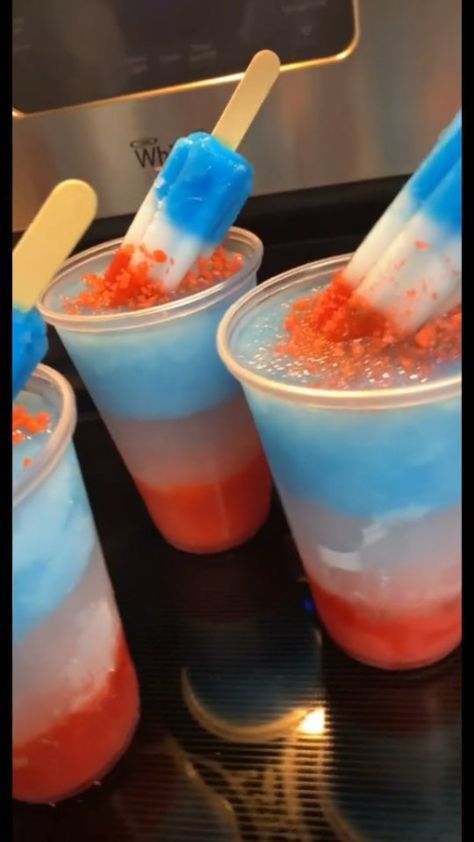 Koolaid Slushies Recipes, Koolaid Slushies, Koolaid Popsicles, Cool Aid Slushies, Freeze Cups, Frozen Vodka Drinks Slushies, Freeze Cups Kool Aid, Slushie Cup, Candy Fruit