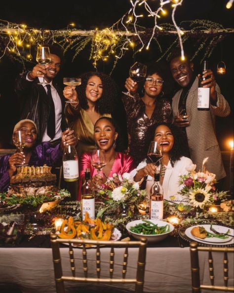 Happy Family Aesthetic Black, Black Networking Event, Family Dinner Party Aesthetic, Black Family Reunion Aesthetic, Black Family Gathering Aesthetic, Social Gathering Aesthetic, Friendsgiving Black People, Black Community Aesthetic, Group Dinner Aesthetic