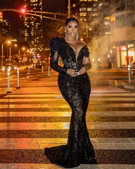 Black Mermaid Prom Dress, Black Lace Prom Dress, Reception Gowns, Black Mermaid, Plus Size Formal, Evening Party Gowns, Womens Style, Long Evening Gowns, Illusion Dress