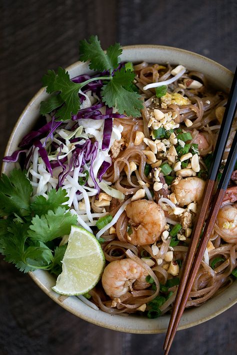 shrimp pad thai Stir Fried Noodles, Shrimp Pad Thai, Thai Rice Noodles, Tamarind Paste, Stir Fry Noodles, Fried Noodles, Sweet And Sour Sauce, Thai Dishes, Mung Bean