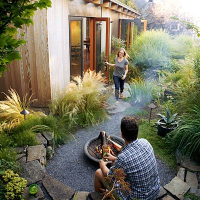 The social space - How to Build a Shed for an Artist's Studio - Sunset Backyard Artist Studio, A Small House, Backyard Sheds, Backyard Shed, Garden Deco, Backyard Retreat, Building A Shed, Native Garden, Garden Cottage