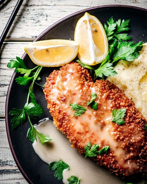 Crunchy Chicken with White Wine Lemon Butter Sauce - Cooking with Wine Blog White Wine Lemon Butter Sauce, Panko Breaded Chicken, Cooking With Wine, Crunchy Chicken, Wine Blog, Lemon Butter Sauce, White Wine Sauce, Chicken Dinners, Favorite Chicken