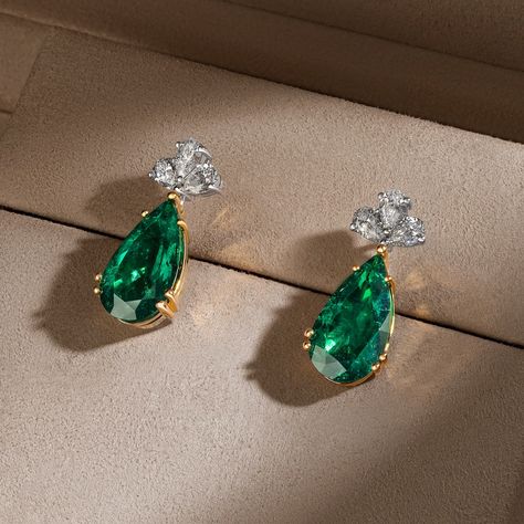 Which shade of green are you? Crowned with over 12 carats of magnificently green Colombian emeralds, these spectacular earrings are masterpieces handmade by the artisans of Alaghband. #Alaghband #AlaghbandWishes #Diamonds #Earrings #Jewelry #Dubai #dubaimall Diamonds Earrings, Fancy Design, Colombian Emeralds, Lovely Jewellery, Queen Elizabeth, Stone Settings, Designer Earrings, Earrings Jewelry, Shades Of Green