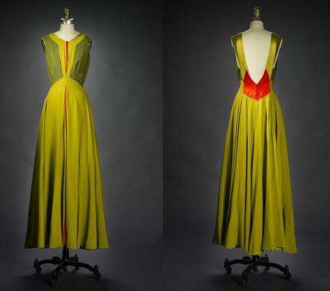 Olive Silk Dress, Elizabeth Hawes, 7 Billion People, Oc Fashion, Vintage Fashion 1930s, History Of Fashion, Island School, Hollywood Costume, Museum Fashion