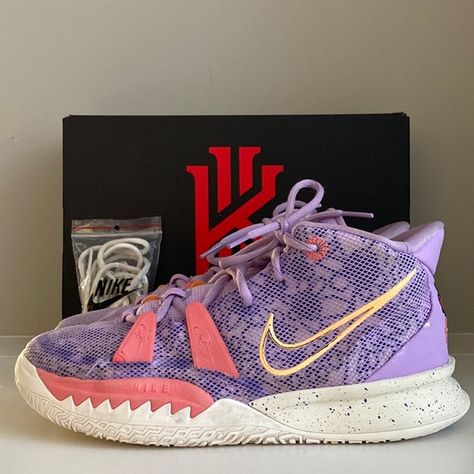 Kyrie 7 Daughters Kyrie 7 Daughters, Kyrie Shoes, Kyrie Sneakers, Zapatillas Nike Basketball, Basketball Shoes Kyrie, Kyrie Basketball, Kyrie Infinity, Nike Volleyball Shoes, Best Volleyball Shoes