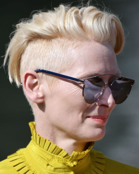 Soft Blonde Highlights, Short Hairstyles Over 50, Cool Short Hairstyles, Tilda Swinton, Very Short Hair, Hot Hair Styles, Haircut For Older Women, Hairstyles Over 50, Undercut Hairstyles