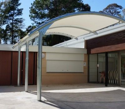 Cantilever shade structure - Weathersafe South Australia Projection Design, Car Yard, Playground Areas, Shade Structure, The Far Side, Pool Cover, Roof Design, Key Design, Outdoor Dining Area