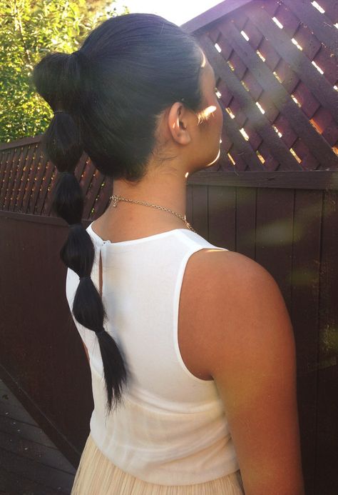 Princess Jasmine inspired hair Jasmine Hairstyle, Princess Jasmine Hair, Volleyball Hair Bows, Cute Sporty Hairstyles, Jasmine Hair, Track Hairstyles, Volleyball Hair, Basketball Hairstyles, Plaits Hairstyles