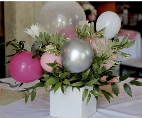 Flower And Balloons Centerpiece, Balloon Centerpieces For Round Tables, Flower Arrangements With Balloons, Floral Balloon Centerpiece, Balloon Floral Centerpieces, Balloon And Floral Centerpieces, Small Balloon Centerpieces, Balloons With Greenery, Balloon Table Decorations