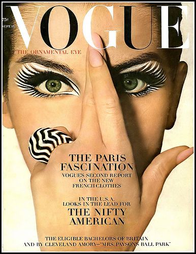 Veronica Hamel wears the ornamental zebra-eye designed by Pablo of Elizabeth Arden, black and white enamel on gold domed ring by David Webb, cover photo by Penn, Vogue US, Sept. 15, 1964 Madonna Vogue, Vintage Vogue Covers, Editorial Vogue, Madame Gres, Jean Shrimpton, Irving Penn, Photo Polaroid, Vogue Vintage, Vogue Editorial