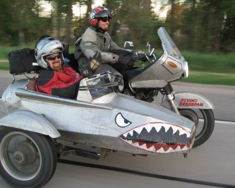 Motorbike With Sidecar, Harley Davidson Sidecar, Harley Davidson Engines, Motorcycle Sidecar, Go Ride, Trike Motorcycle, Sidecar, Vroom Vroom, Guest Posting