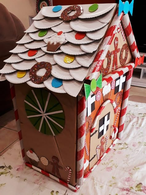 Hansel and gretel house Hansel And Gretel Costumes, Hansel And Gretel House, Candy Land Christmas Outdoor, Cardboard Gingerbread House, House Craft, Hansel And Gretel, Candy Land Christmas Decorations Diy, Candy House, Candy Land Christmas Tree