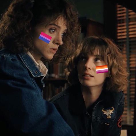 Nancy Wheeler X Robin Buckley, Stranger Things Robin And Nancy, Robin X Nancy Fanart Kiss, Ronance Fanart Spicy, Robin Buckley And Nancy Wheeler, Nancy X Robin, Robin X Nancy, Robin And Nancy, Robin Buckley