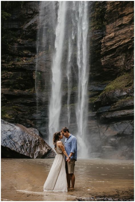 Toccoa Falls, Waterfall Engagement, Waterfall Photo, Pre Wedding Photoshoot Outdoor, Summer Engagement Photos, Summer Engagement Session, Adventure Couple, Fall Engagement, Pre Wedding Photoshoot