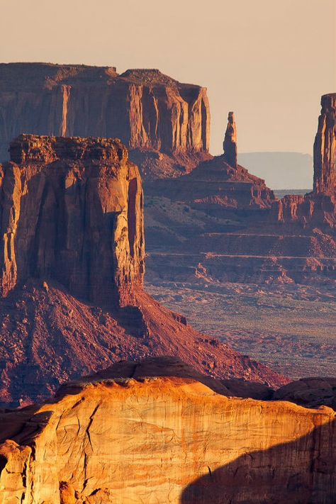 (via 500px / Far West by Francesco Riccardo Iacomino) Arizona Grand Canyon, Far West, Mesa Arizona, Rock Formations, The Desert, Wonderful Places, Mother Earth, Beautiful World, Beautiful Landscapes