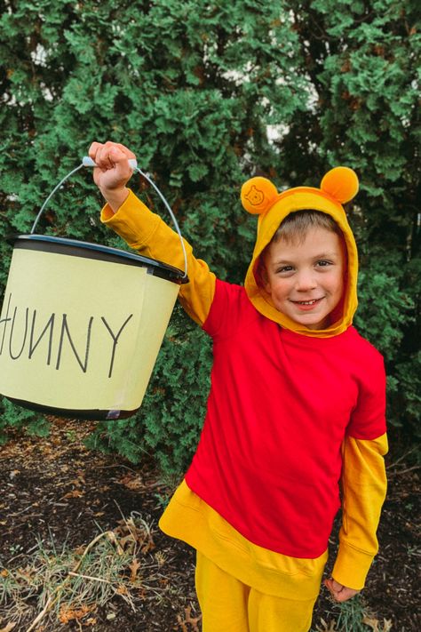 Winnie The Pooh Wagon Costume, Homemade Winnie The Pooh Costume, Diy Pooh Bear Costume, Winnie The Pooh Costumes Diy, Diy Winnie The Pooh Costume, Winnie The Pooh Diy Costume, Winnie The Pooh Costumes, Winnie The Pooh Videos, Dora Costume