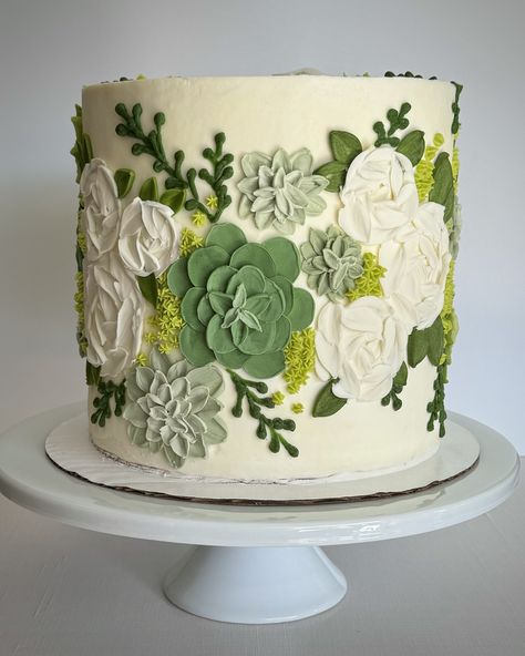 Cake With Plant Design, Cake Plant Design, Cake For A Plant Lover, Plant Lover Cake, Birthday Cake For Plant Lover, Plant Themed Cake, Birthday Cake Plants Theme, Sofia Cake, 12th Birthday Cake