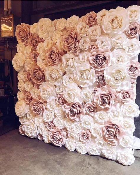 14 Ideas para decorar tu fiesta de XV estilo vintage Rustic Wedding Decorations, Quinceanera Decorations, Flower Wall Wedding, Flower Wall Backdrop, Paper Flower Backdrop, Paper Flower Wall, Photo Booths, Wall Backdrops, Flower Backdrop