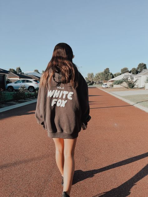 White Fox Jumper Aesthetic, White Fox Hoodie Outfit, White Fox Jumper, Jumper Aesthetic, Perfect Stuff, Hoodie Outfit Aesthetic, White Fox Hoodie, Basic Aussie, Aussie Girl