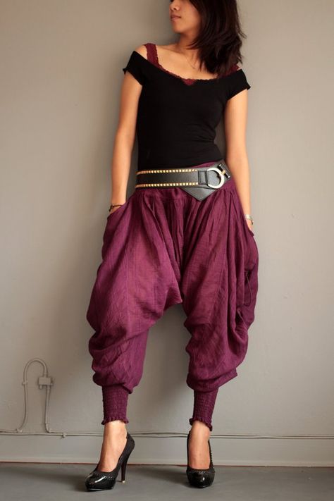 Pants..Harem Pants (428) long pants.Linen/cotton One size fit M-L size Boho/chic/funky/drawstring/bl Harem Pants Fashion, Funky Pants, Japanese Clothes, Balloon Skirt, Fashion Tips For Girls, Pants Linen, Western Outfit, Older Women Fashion, Gray Pants