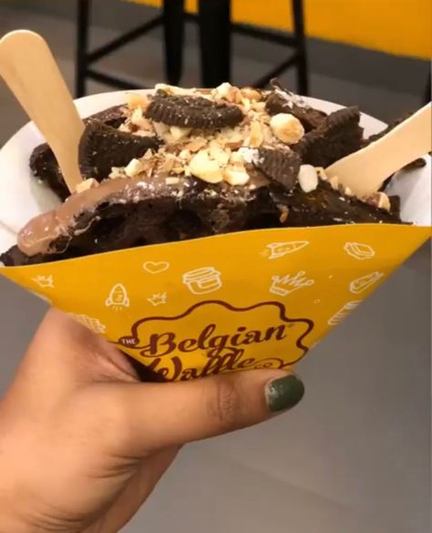 Belgium Waffle Snapchat Story, Belgian Waffles Snapchat, Belgian Waffles Aesthetic, Belgium Waffle, Belgium Waffles, Food Snap, Waffle Cake, Best Snapchat, Easy Love Drawings