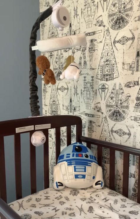 Star Wars nursery ✨ #starwars #starwarsnursery #nursery #nurserydecor #nurseryideas #r2d2 #c3po #chewie #darthvader #maytheforcebewithyou #mtfbwy Star Wars Nursery Boy, Star Wars Baby Nursery, Baby Boy Nursery Stars, Star Wars Nursery Decor, Star Wars Themed Nursery, Star Wars Baby Room, Star Wars Kids Room, Star Wars Nursery, Star Wars Room