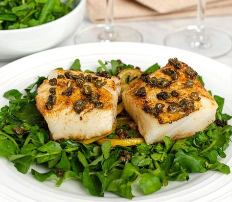 Lemon Caper Sea Bass Recipe Seabass Fillet Recipe, Chilean Sea Bass Recipe Baked, Chilean Sea Bass Recipe, Barramundi Recipes, Sea Bass Recipe, Bass Recipe, Sea Bass Recipes, Crab Salad Recipe, Healthy Bowls Recipes