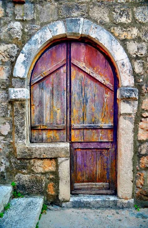 Cavtat Croatia, Arch Building, Gorgeous Doors, Porte Cochere, Cool Doors, Rustic Doors, 수채화 그림, Old Door, Old Doors