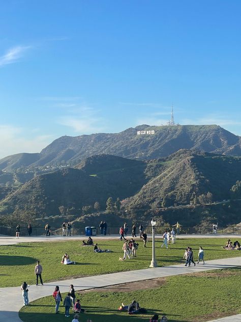 Griffith Park Observatory, Los Angeles Griffith Observatory, Griffith Park Los Angeles, Griffith Observatory Aesthetic, La Observatory, Socal Aesthetic, Los Angeles Travel Guide, Life In Usa, La Aesthetic