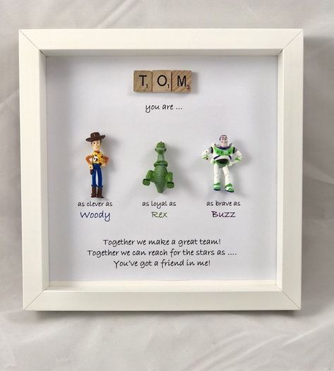 Buzz And Jessie, Story Frame, Toy Story Room, Toy Story Gifts, Anniversaire Diy, Toy Story Birthday Party, Toy Story Birthday, Cadeau Diy, Toy Story Party