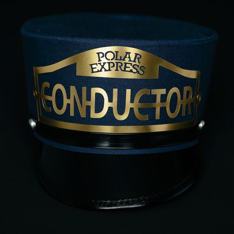 Silhouette Studio tools used to create this Polar Express hat conductor design. Free file available. Polar Express Conductor, Tk Ideas, Polar Express Christmas Party, Polar Express Theme, Polar Express Movie, Christmas Parade Floats, Polar Express Party, Conductor Hat, Ward Christmas Party