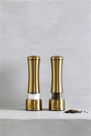 Buy Gold Effect Salt And Pepper Grinder Set from the Next UK online shop Golden Kitchen Accessories, Gold Salt And Pepper Shakers, Brass Kitchenware, House Plants Aesthetic, Modern Gold Kitchen, Brass Kitchen Accessories, Golden Kitchen, Cookware Set Best, Preppy House