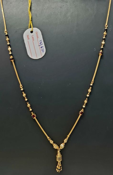 Short Mangala Sutra Designs, Black Beads Chain Models, Dokiyu Design Gold New, Golden Mangalsutra Designs, Magalsutram Chain Designs Gold, Black Beads Gold Chain Designs, Gold Chain Mangalsutra Designs, Dokiya Design Gold New, New Short Mangalsutra Designs Gold