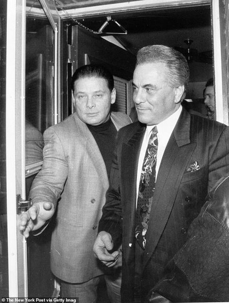 Sammy The Bull, John Gotti, Real Gangster, Mafia Gangster, Mafia Families, Wise Guys, Note Image, Al Capone, Professional Style