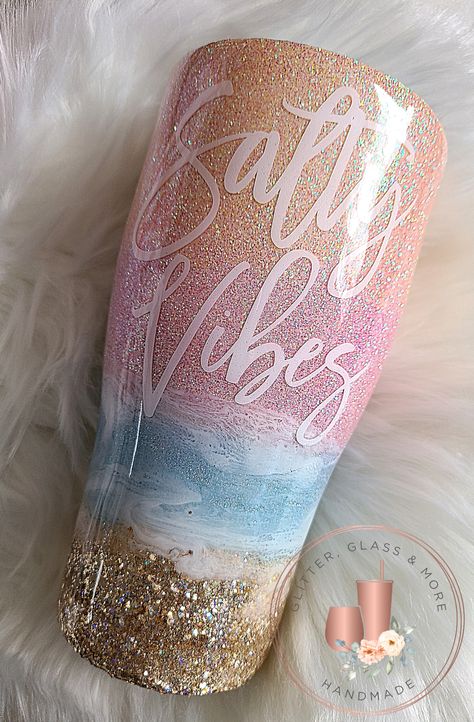 Acrylic Tumbler Ideas, Theme Pastel, Sunset Ombre, Tumbler Cups Personalized, Summer Tumbler, Handmade Mugs, Pastel Sunset, Big People, Epoxy Tumblers