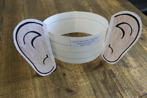 Sample craft for 2s, Week 3, "Ears Headband" Hear Ideas, Senses Preschool, Bible Crafts Sunday School, Body Parts Preschool, Nursery Crafts, Drawing Activity, January Crafts, Headband Crafts, Head Drawing