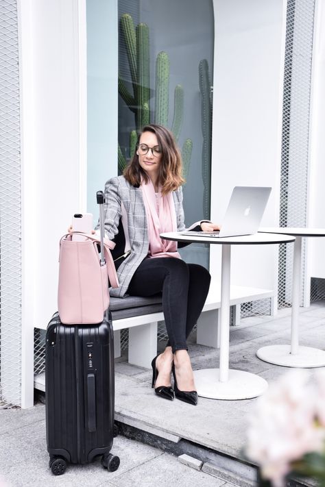 Get Promoted At Work, Traveling For Work, Travel For Work, Business Vision Board, Hotel Ideas, Stylish Travel Bag, Flight Essentials, Coworking Office, Women Entrepreneurship