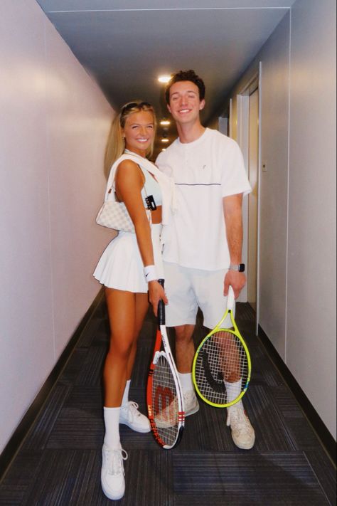 Golfer Couple Costume, Lion King Couple Costume, Tennis Costume Halloween, Tennis Pro And Frat Bro Costume, Tennis Couple Costume, Cute Halloween Couples Costumes, Golf Couple Costume, Golfer And Caddy Couples Costume, Couple Costume College