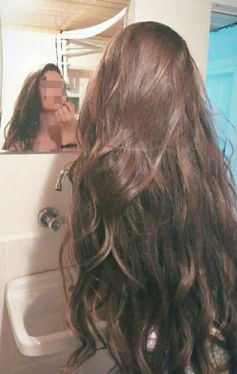 Rambut Brunette, Long Healthy Hair, Long Brown Hair, Hair Tutorials, Beautiful Long Hair, Aesthetic Hair, Gorgeous Hair, Dark Hair, Pretty Hairstyles